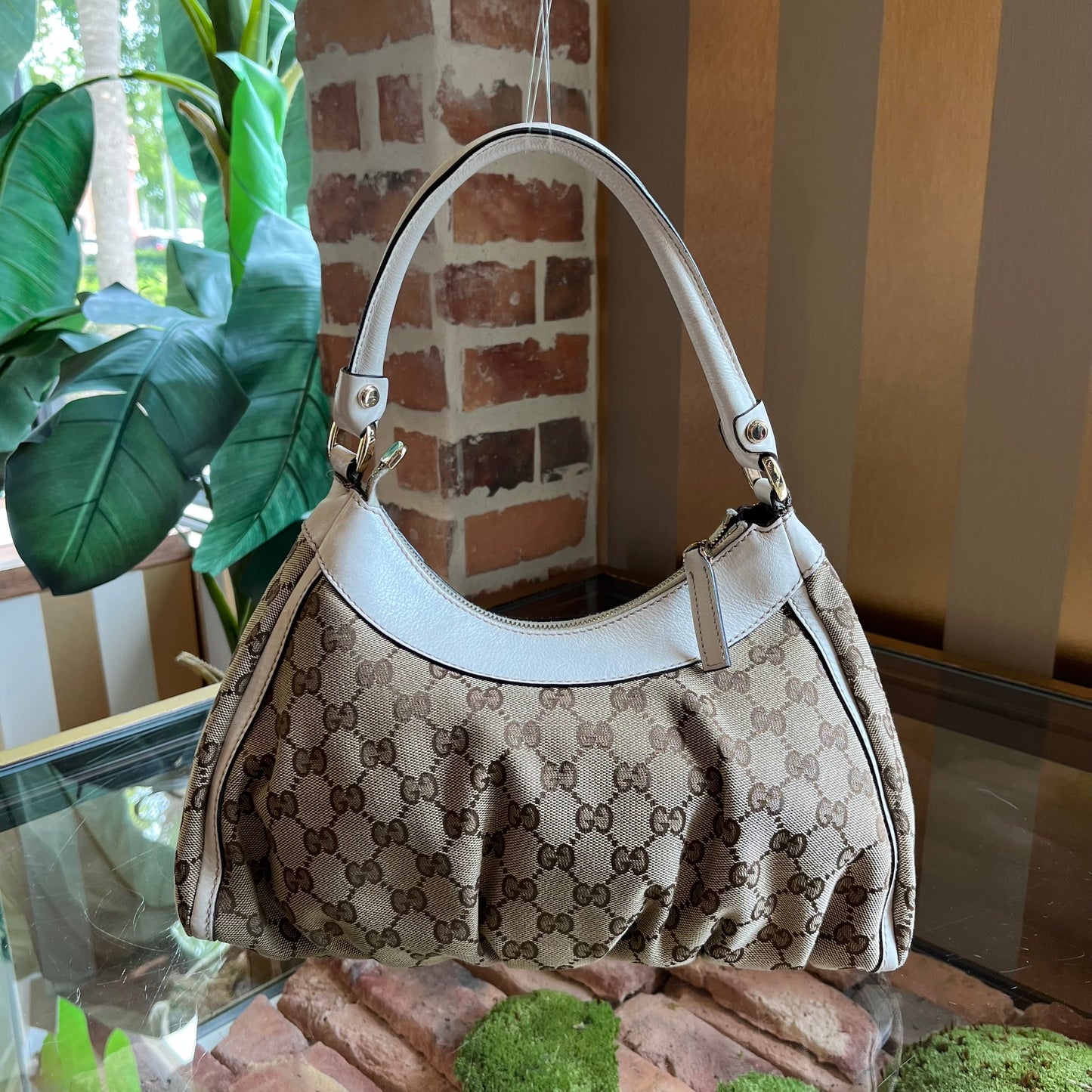 GUCCI Abbey D-Ring Original GG Canvas Small Shoulder Bag