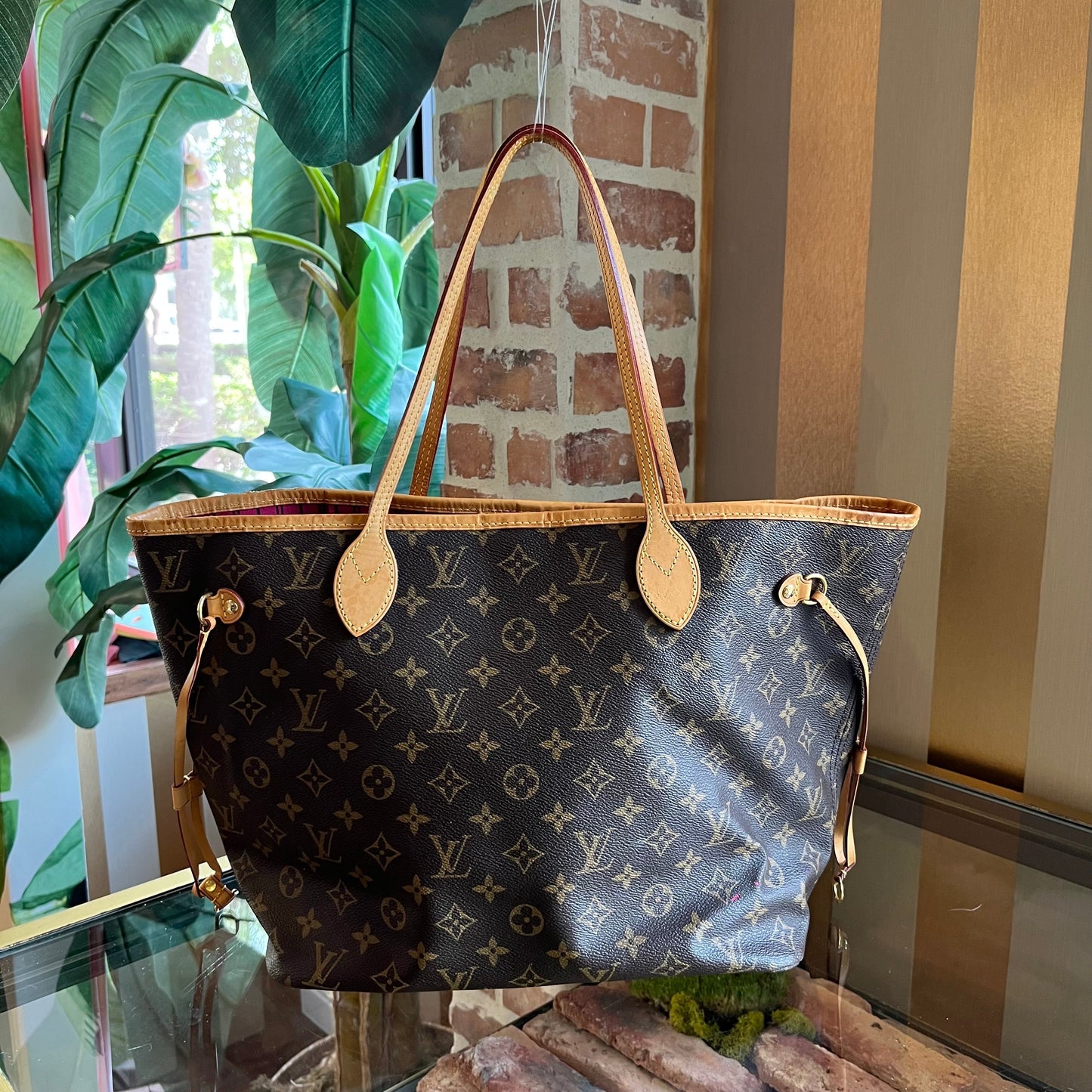 LOUIS VUITTON Neverfull MM Monogram Tote
