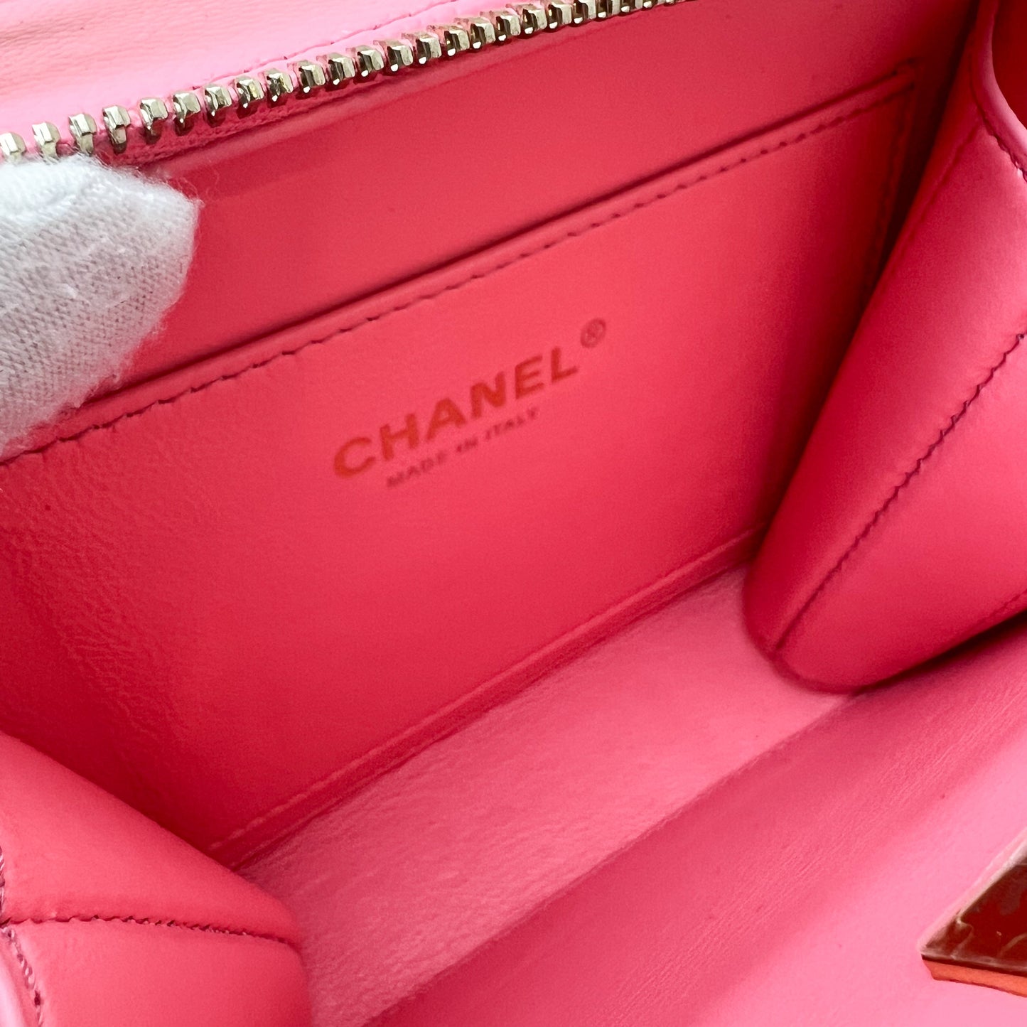 GLM-"Pick Me Up" Vanity Case in Pink Caviar and AGHW