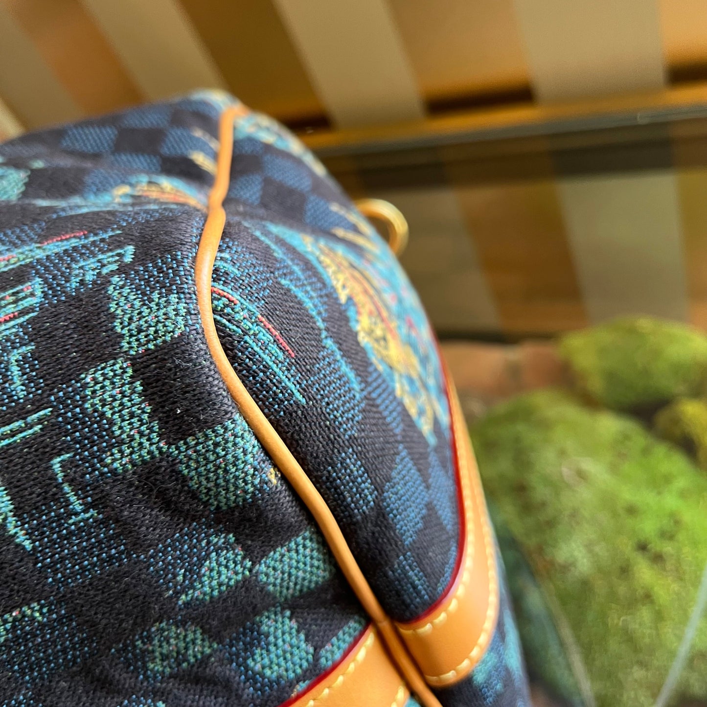 LOUIS VUITTON Miami Keepall Bandouliere ADI1188