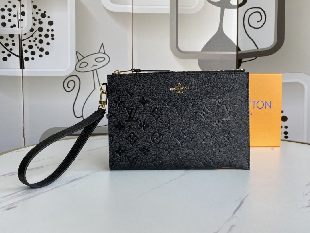 EN - New Arrival Wallet LUV 064
