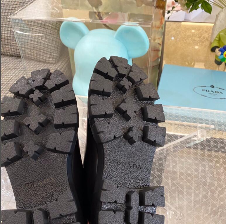 GlamyWomen Shoes - 677