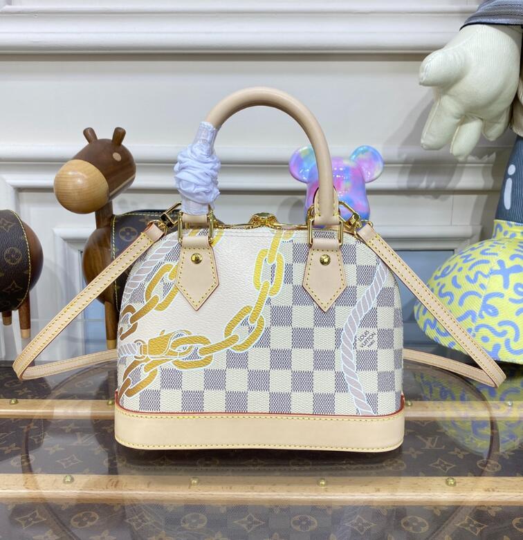 SAMC - LOV Bags - 1009