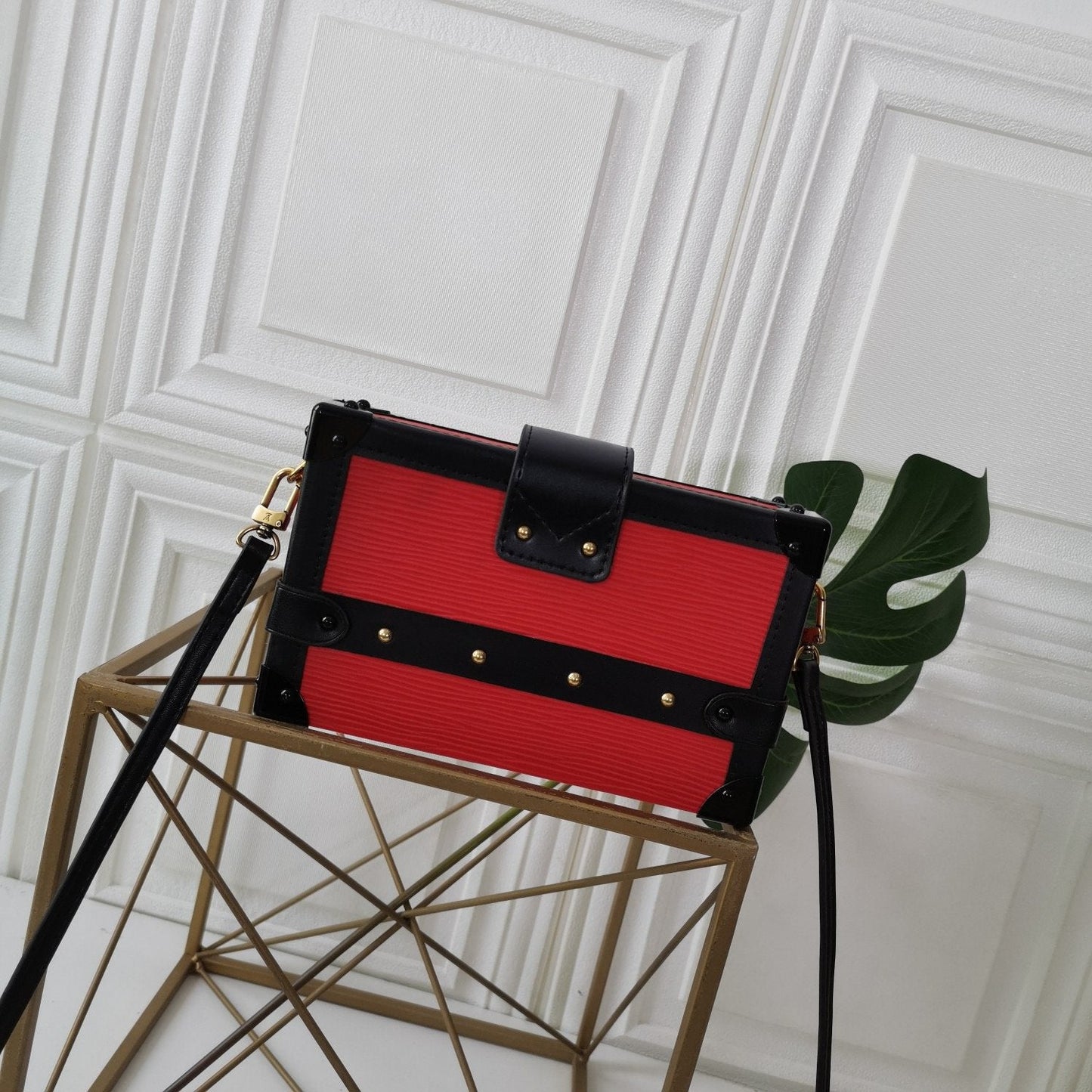 EN - New Arrival Bags LUV 240