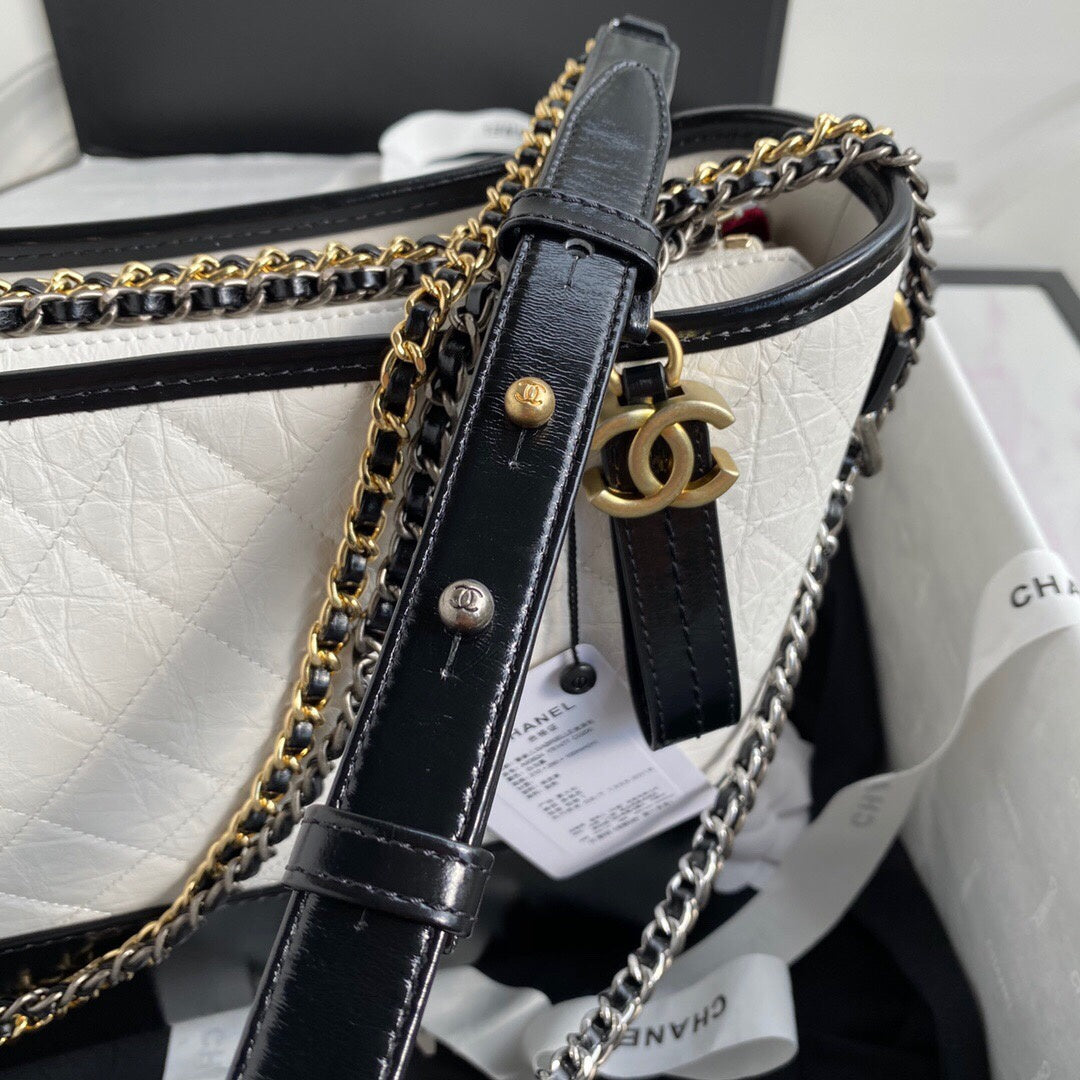 CHLGabrielle Hobo Handbag White/Black For Women Bags, Shoulder And Crossbody Bags 9.8in/25cm A93824 Y61477 C0200