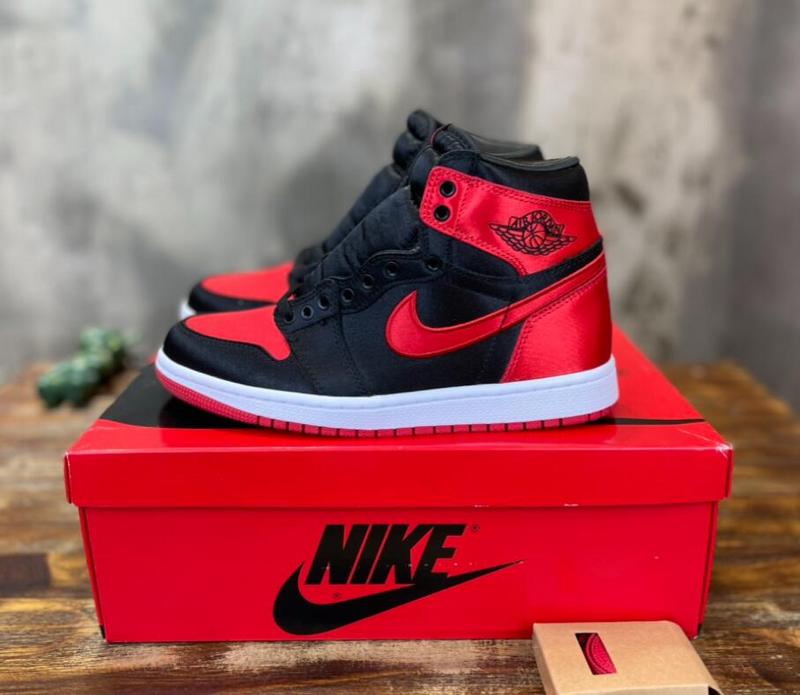 SAMC - NKE Shoes - 250