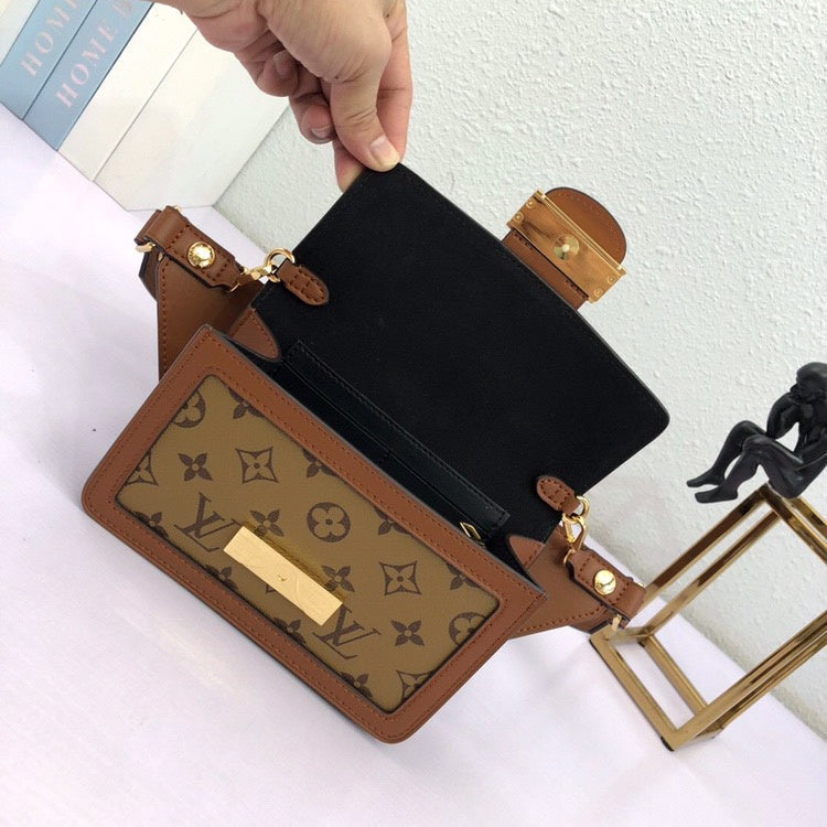 LOV2 Bags - Luxurious Bags  1932