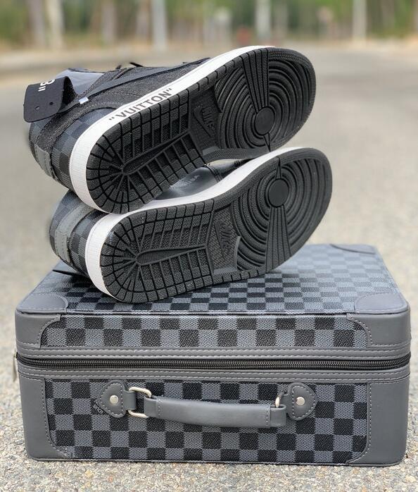 SAMC - NKE Shoes - 1393