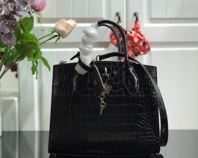 SAMC - LOV Bags - 2678