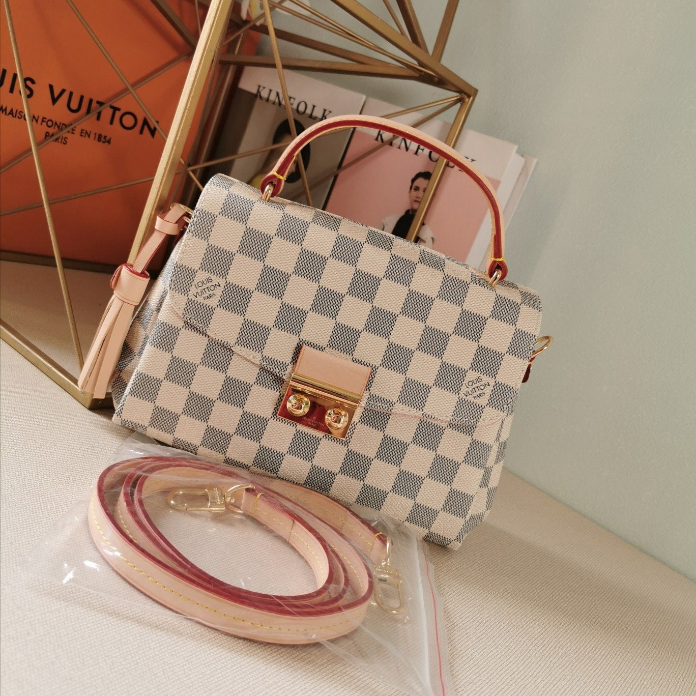 EN - New Arrival Bags LUV 253