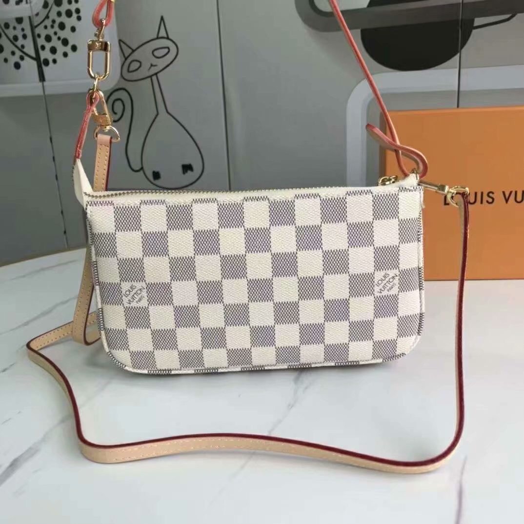 EN - New Arrival Bags LUV 140