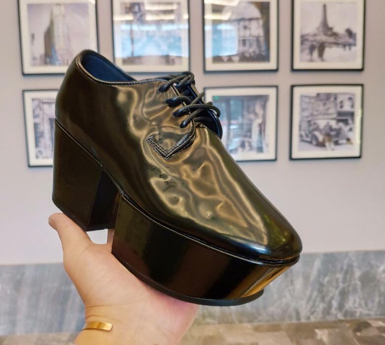 GlamyWomen Shoes - 559
