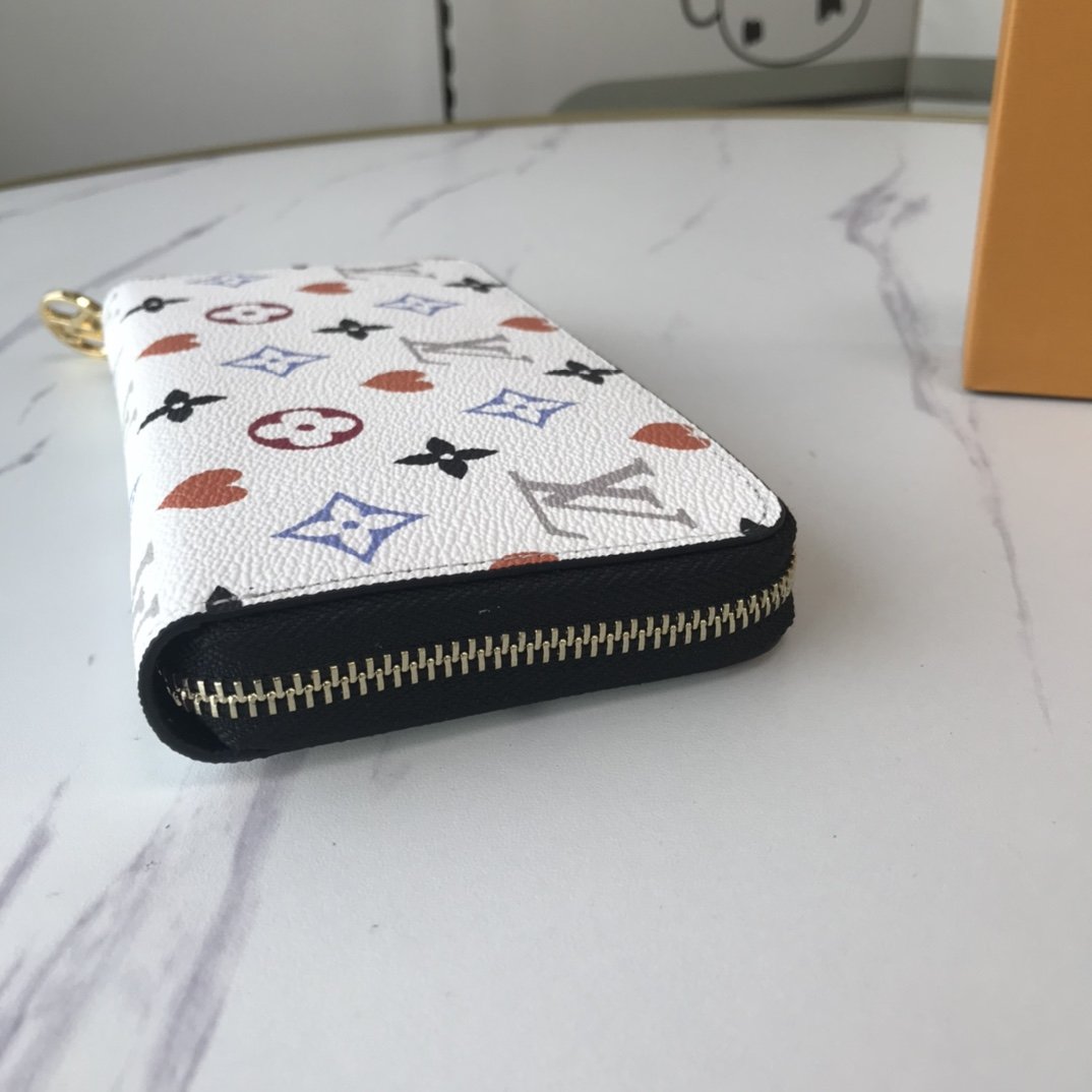 EN - New Arrival Wallet LUV 025