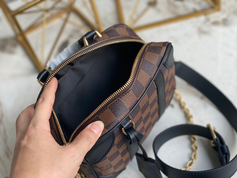 LOV2 Bags - Luxurious Bags  1197