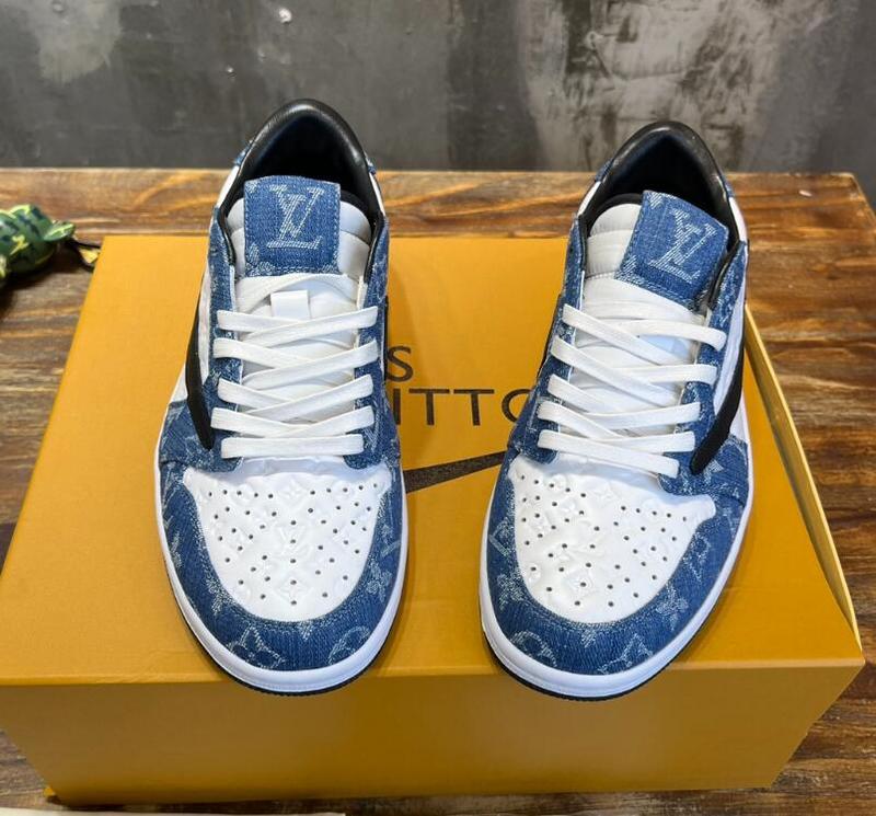 SAMC - NKE Shoes - 523
