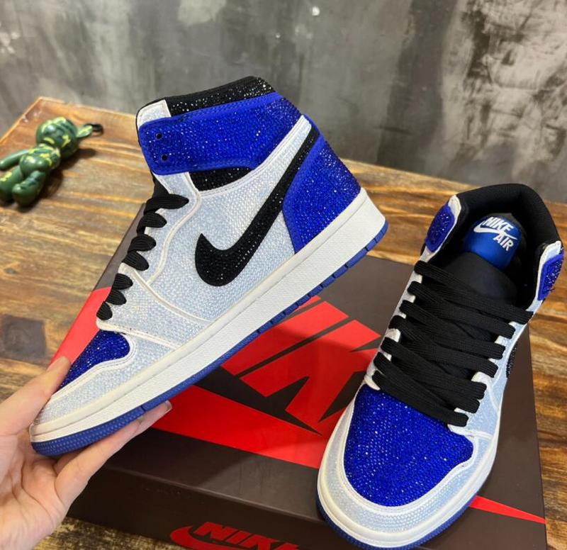 SAMC - NKE Shoes - 445