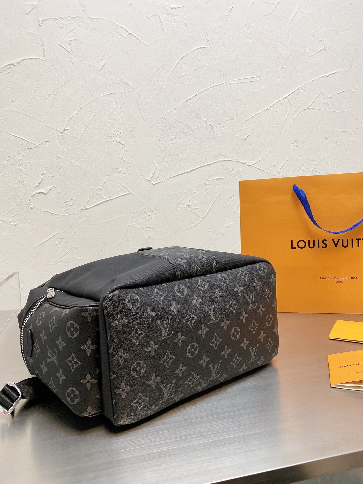 EN - New Arrival Bags LUV 078