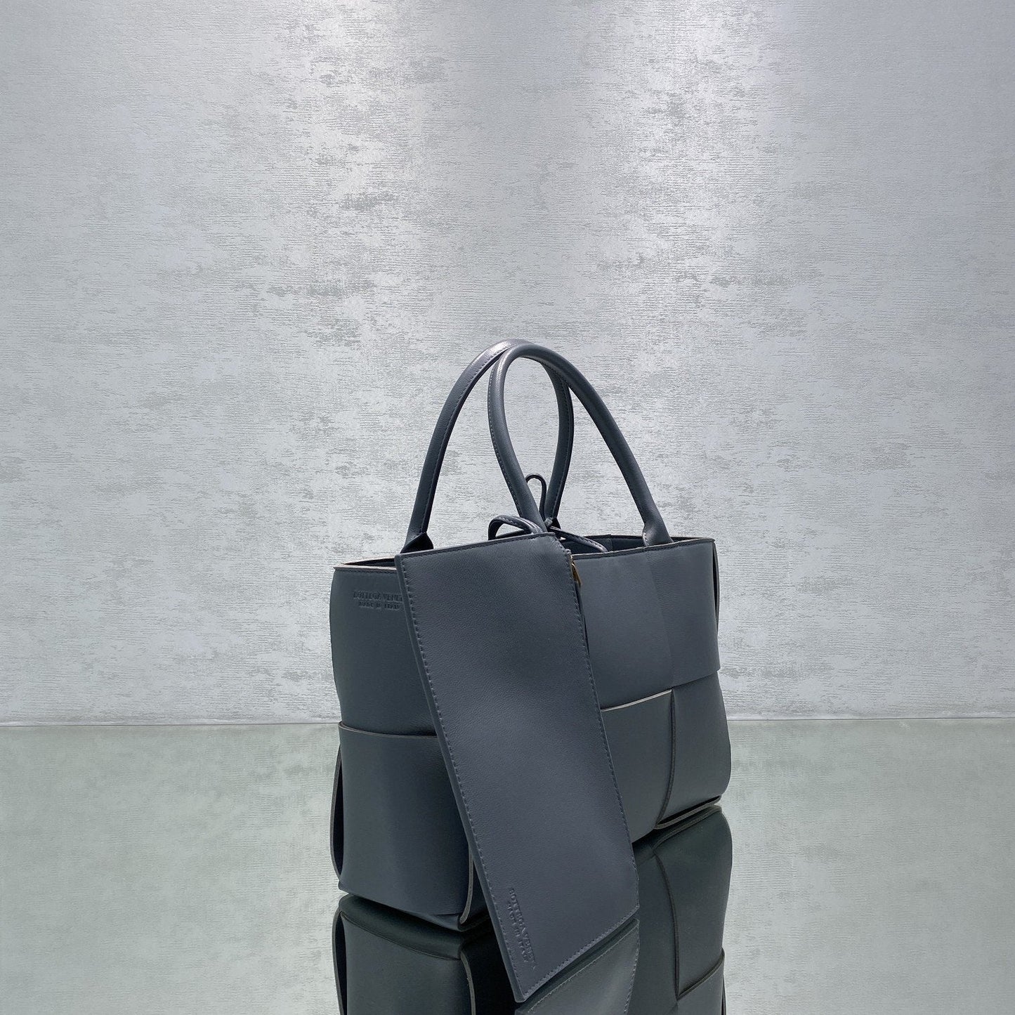 GLAMI Small Arco Tote Bag Gray, For Women, Bags 14.2in/36cm