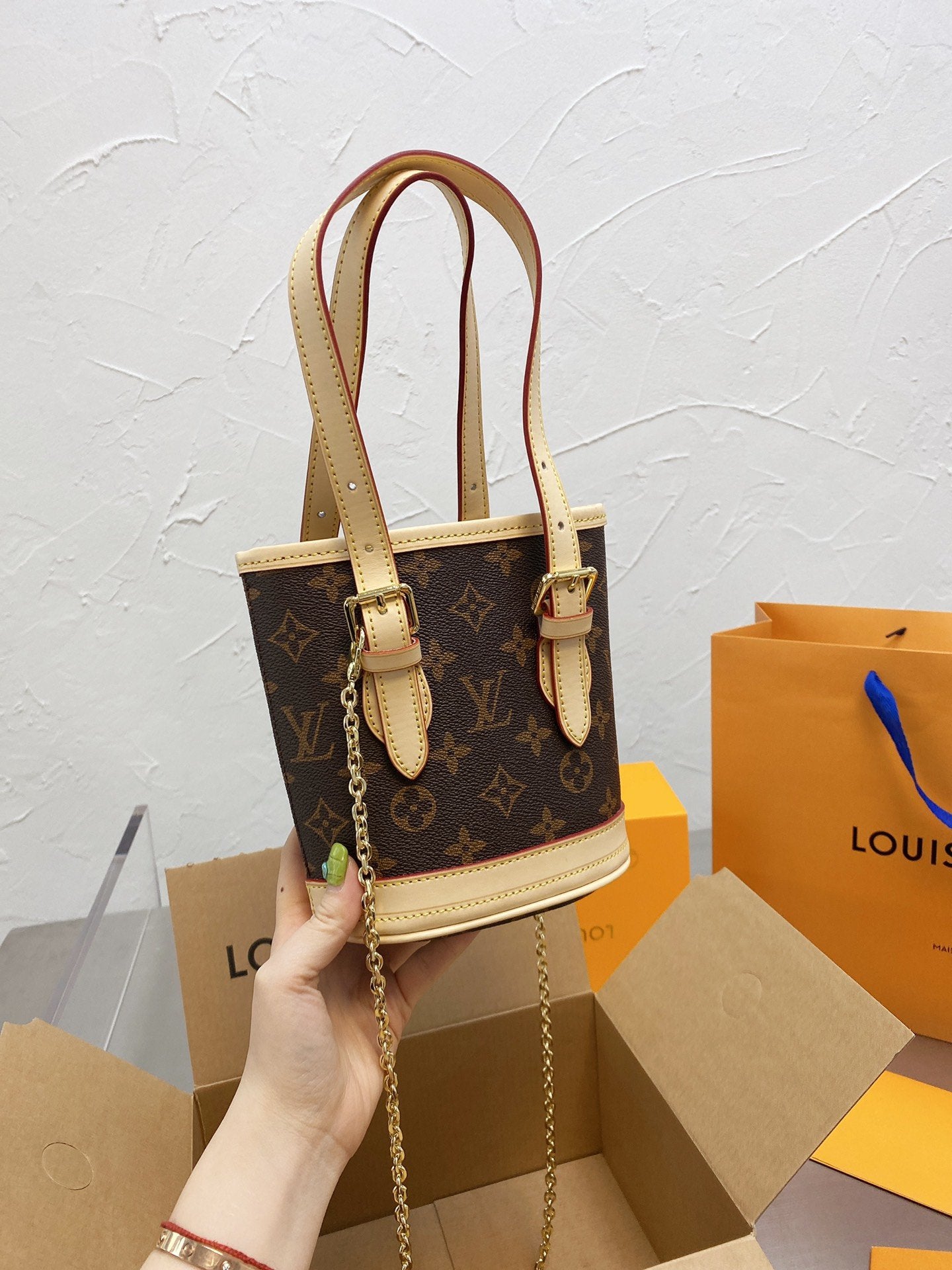 EN - New Arrival Bags LUV 079