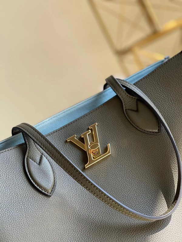 LOV2 Bags - Luxurious Bags  1425