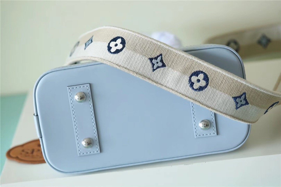LV Alma GLAMI Epi Light Blue For Women,  Shoulder And Crossbody Bags 23.5cm/9.3in LV