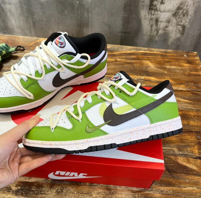 SAMC - NKE Shoes - 395