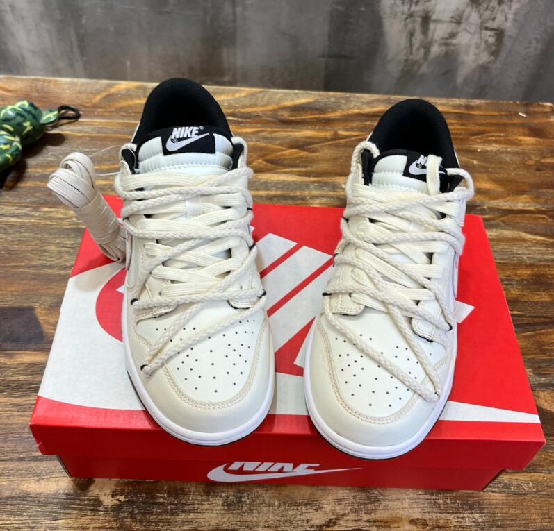 SAMC - NKE Shoes - 411