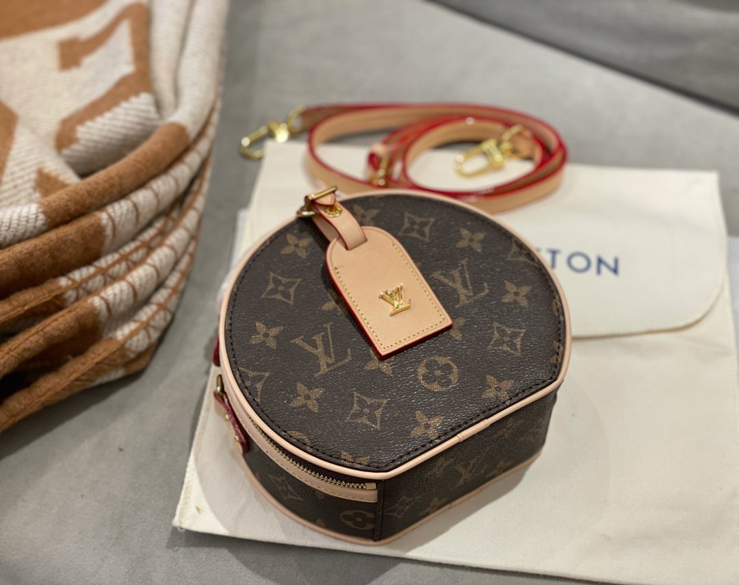 EN - New Arrival Bags LUV 074