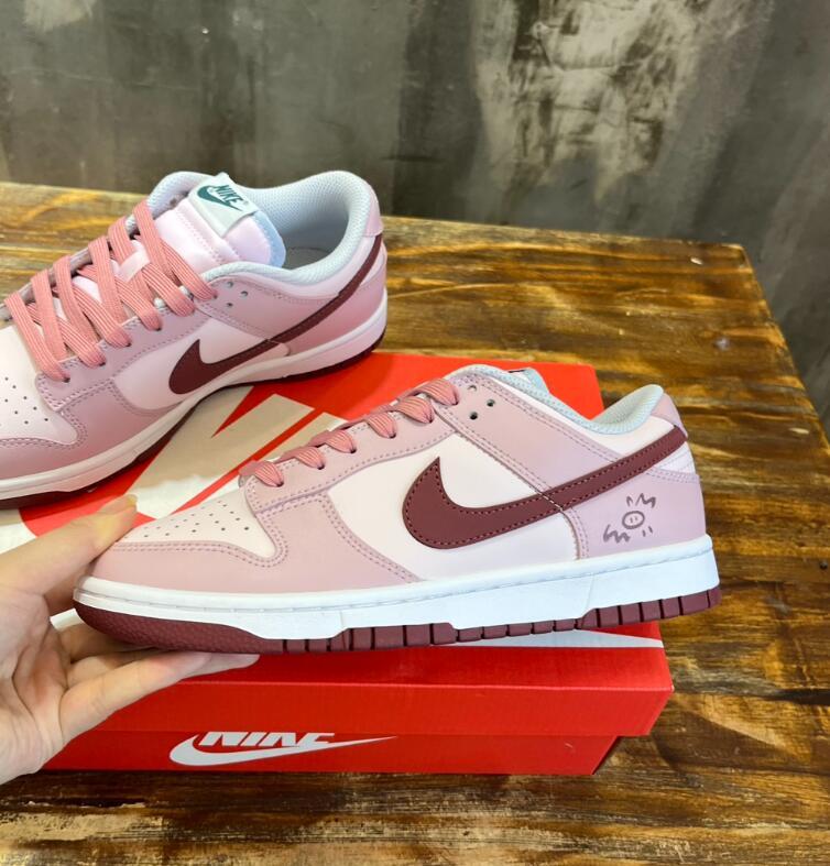 SAMC - NKE Shoes - 241