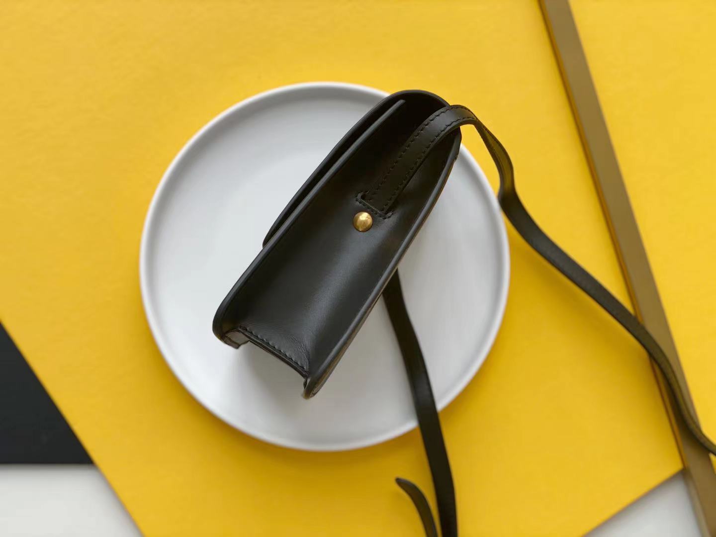 GLAMI Kaia North/South Satchel Bag In Vegetable Tanned Black Material With Gold Hardware For Women 6.6in/18cm YSL 668809BWR0W1000