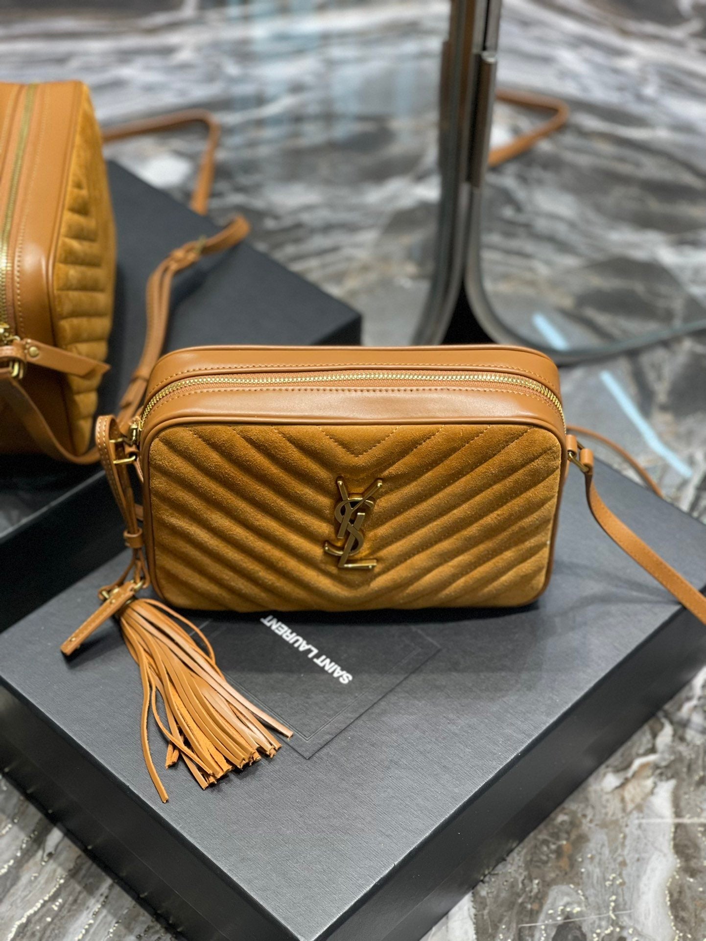 GLAMI Lou Camera Bag Brown With Gold Toned Hardware For Women 9in/23cm YSL 6125441S7R77761