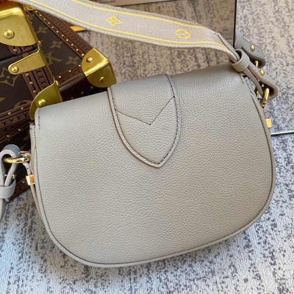 LOV2 Bags - Luxurious Bags  1048