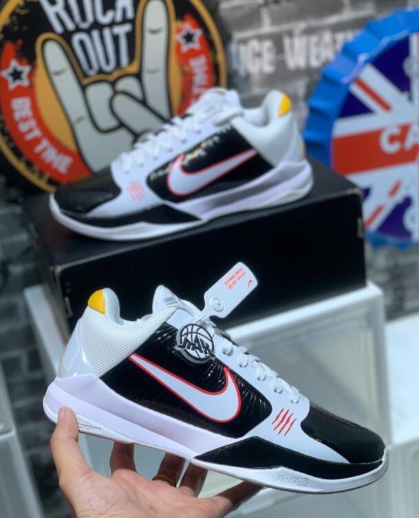 SAMC - NKE Shoes - 618
