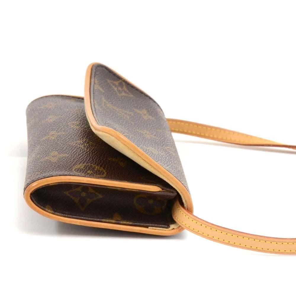 Louis Vuitto Pochette Twin PM Monogram Canvas Shoulder Bag