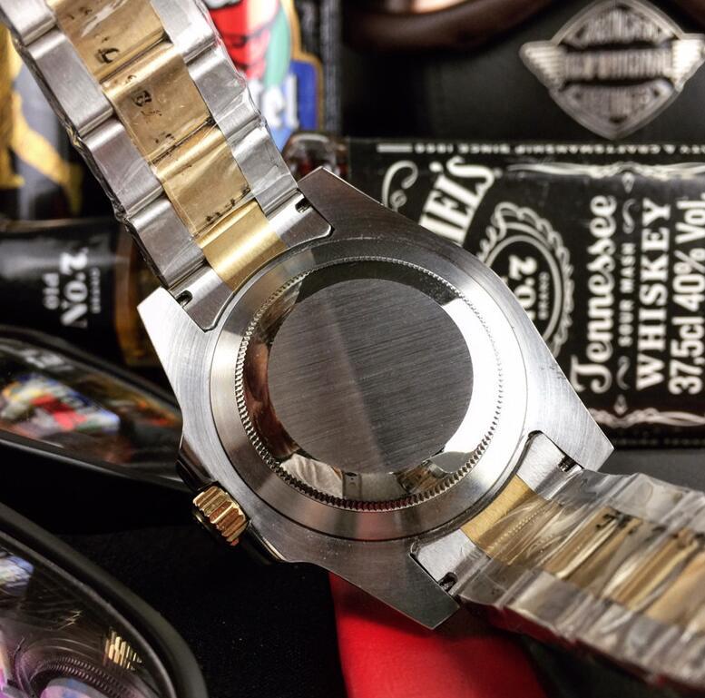 SAMC - Mix Watches - 138