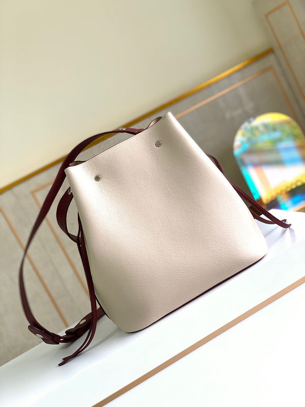 LOV2 Bags - Luxurious Bags  1152