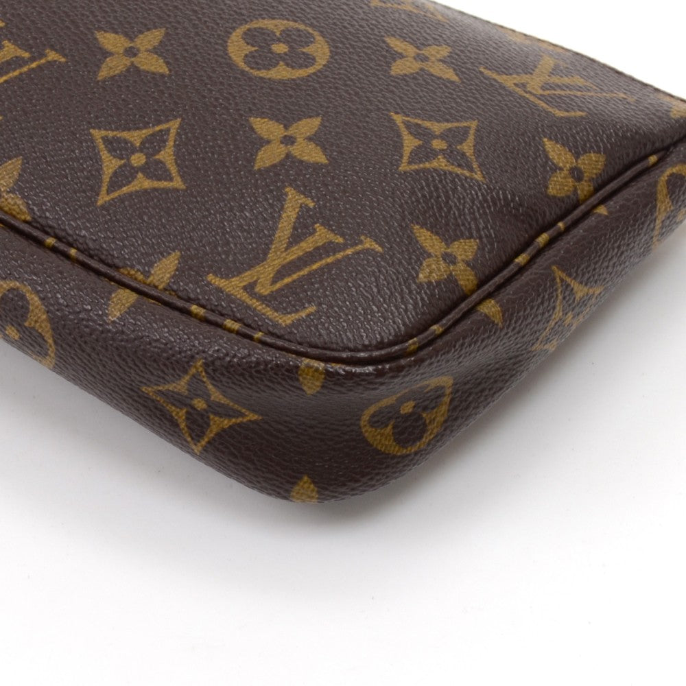 Louis Vuitto Pochette Accessoires Monogram Canvas Bag