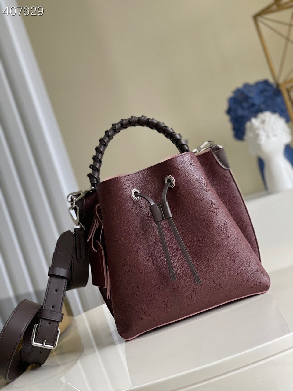 LV Muria Bucket Bag For Women, WomenÃ¢â‚¬â„¢s Handbags, Shoulder And Crossbody Bags Burgundy 9.8in/25cm LV