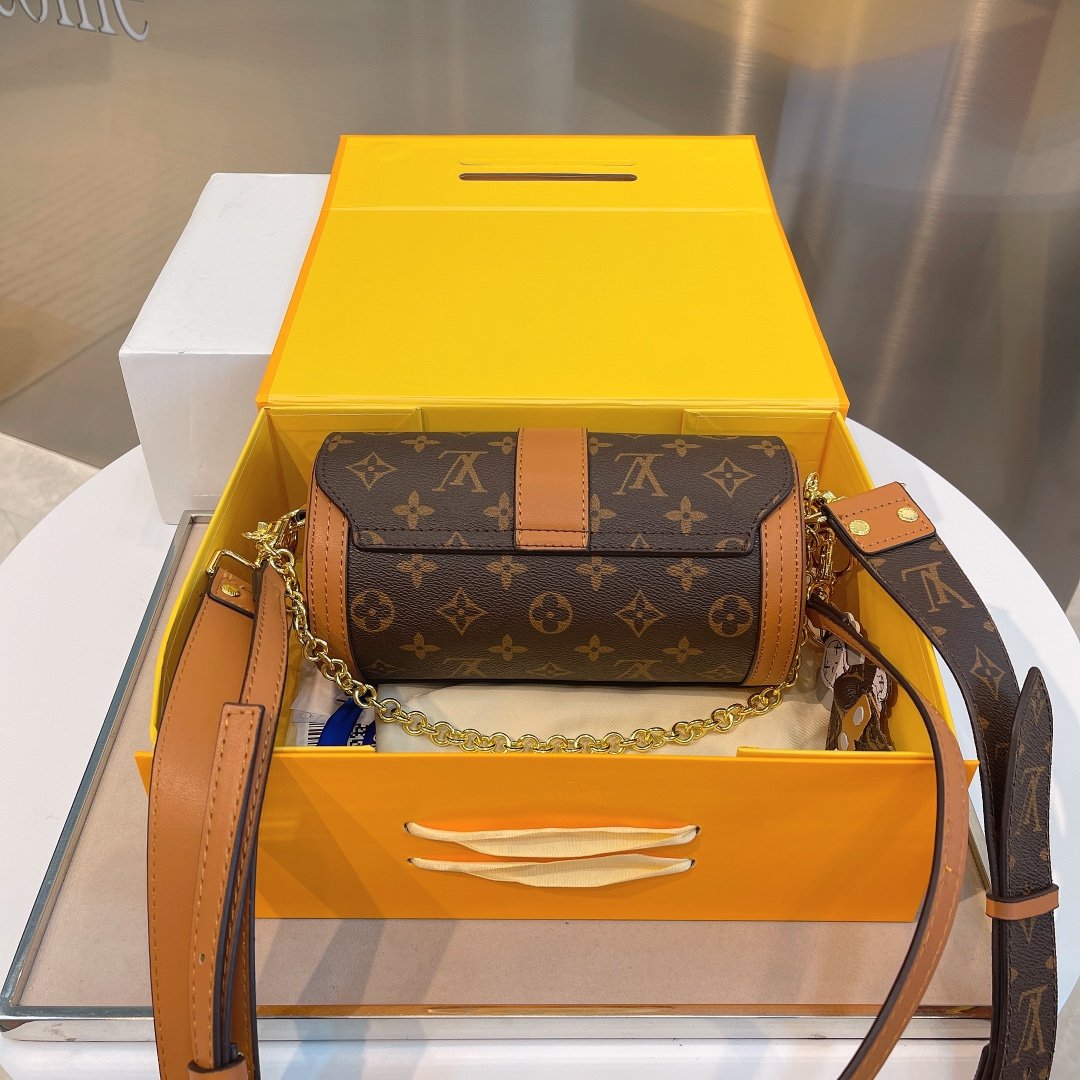 EN - New Arrival Bags LUV 478