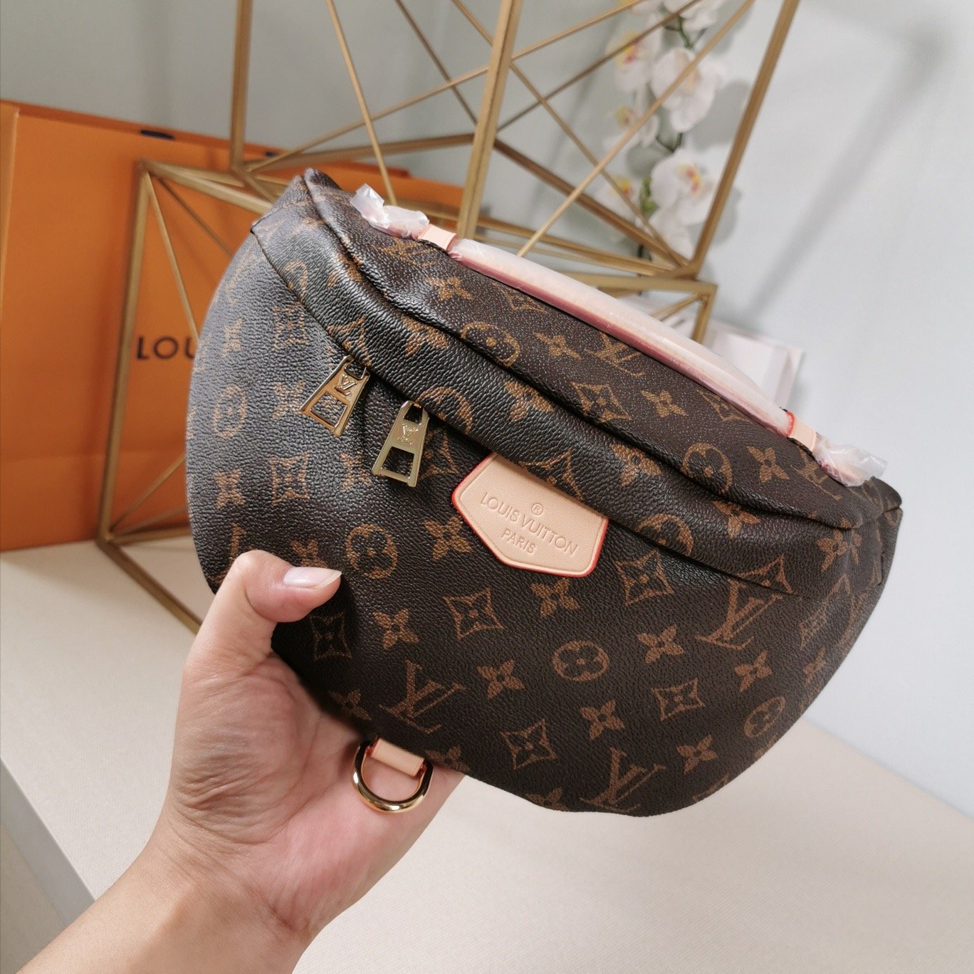 EN - New Arrival Bags LUV 245
