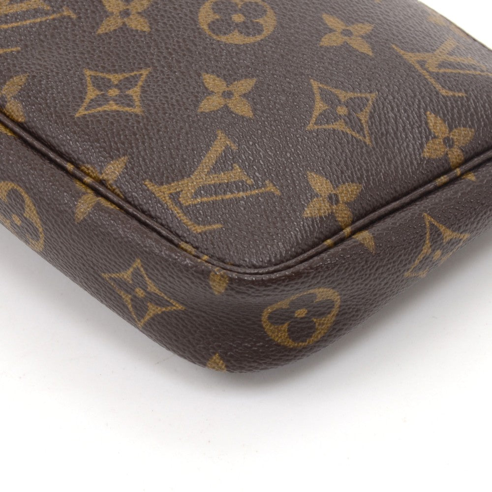 Louis Vuitto Pochette Accessoires Monogram Canvas Bag