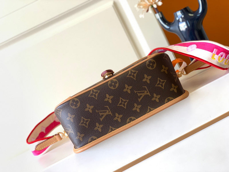Satchel Bags - Mix2 Items - 372