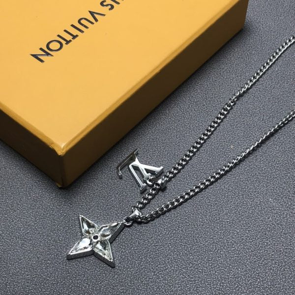 LV Necklaces 046