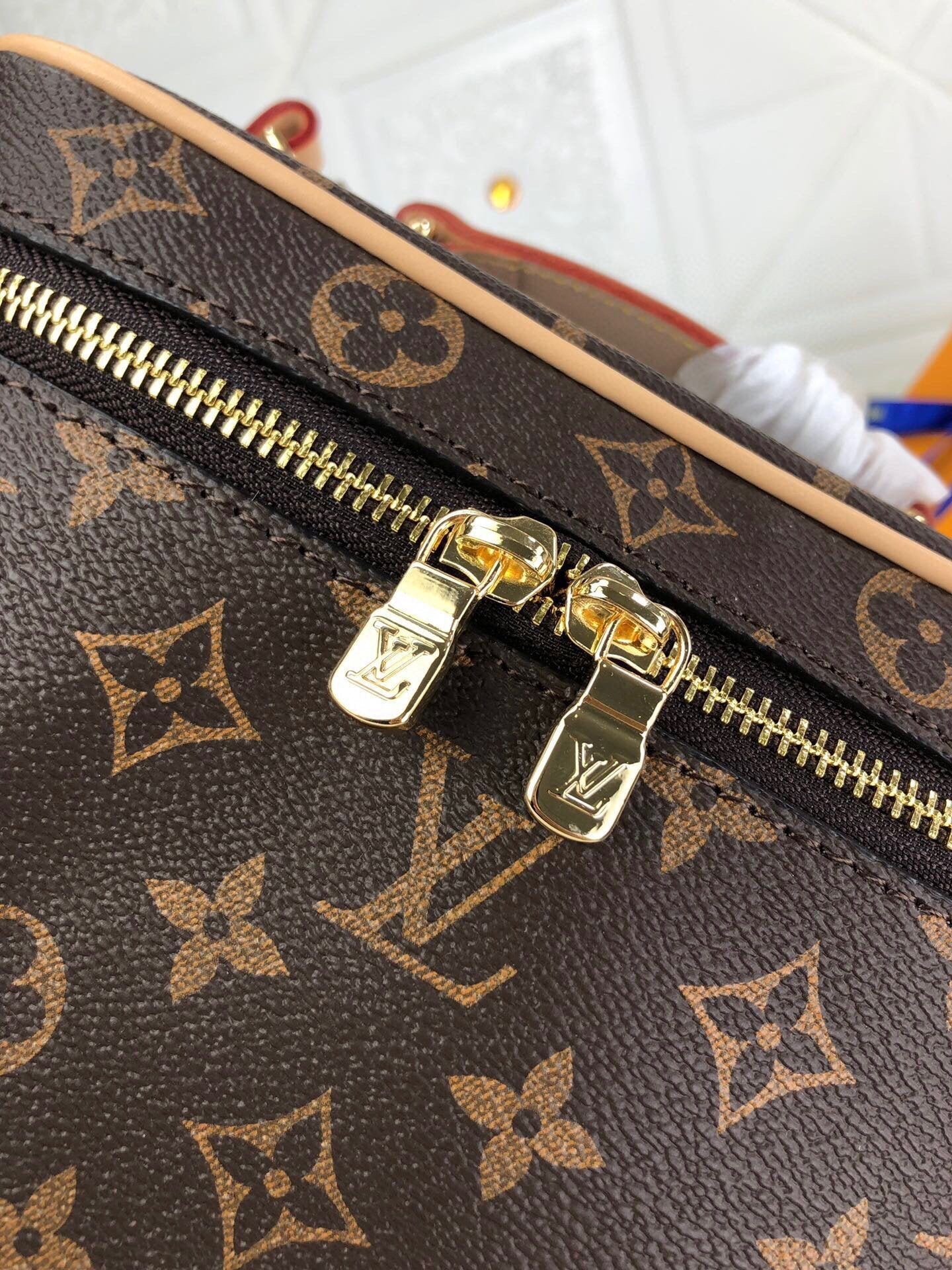 EN - New Arrival Bags LUV 023