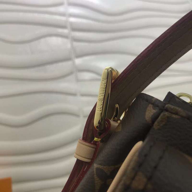 LOV2 Bags - Luxurious Bags  1110
