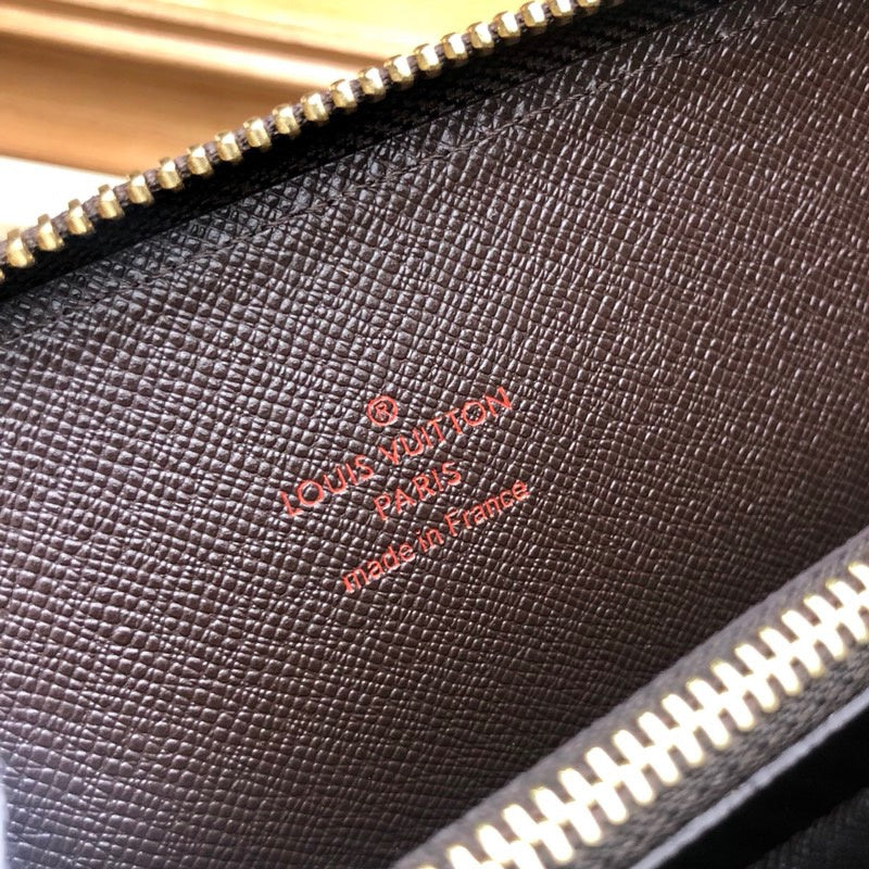 LOV2 Bags - Luxurious Bags  2347