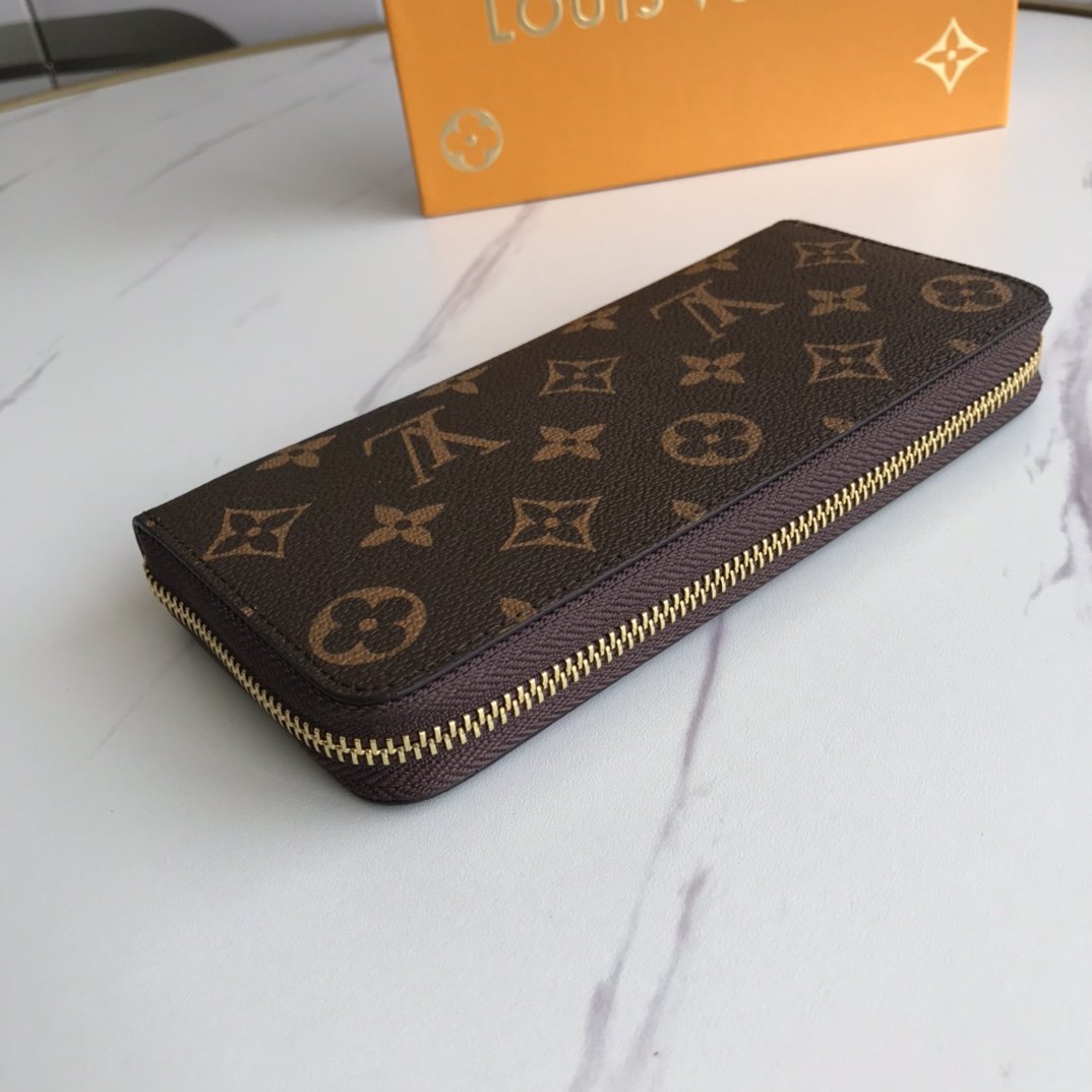 EN - New Arrival Wallet LUV 016