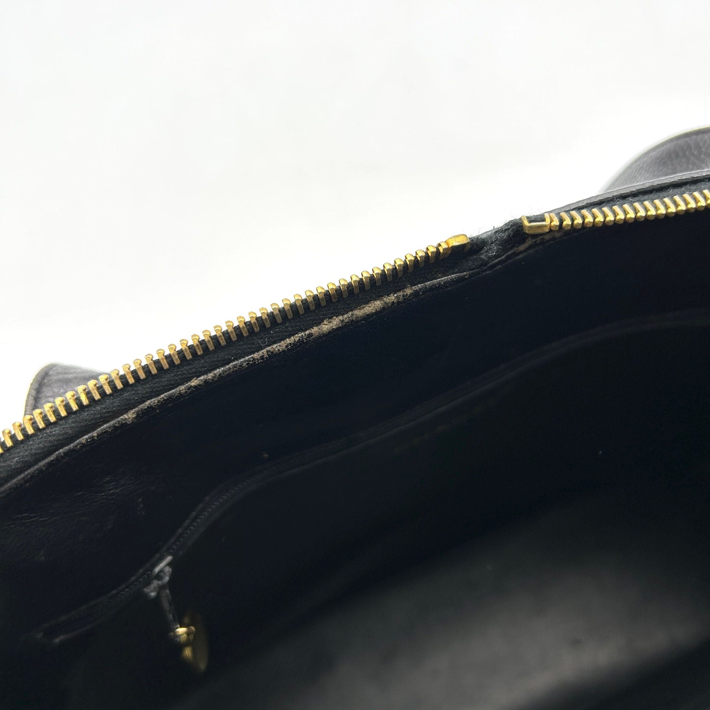Pre-owned CHANEL Caviar Large CC Shoulder Bag Black  WD012636