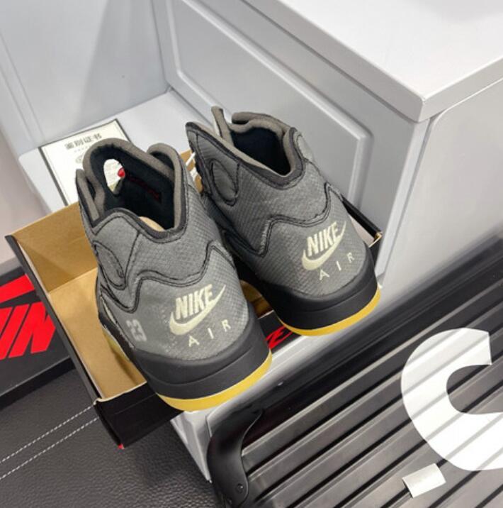 SAMC - NKE Shoes - 1639