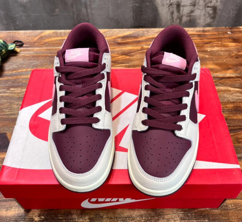 SAMC - NKE Shoes - 645